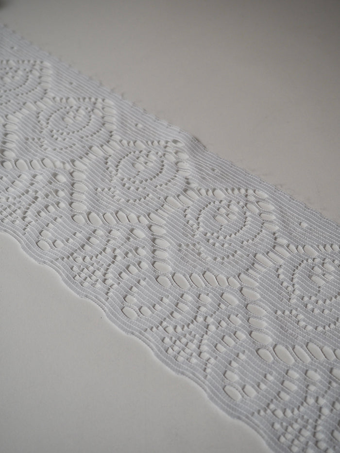 White Rose Filet Effect Lace Trim 13cm