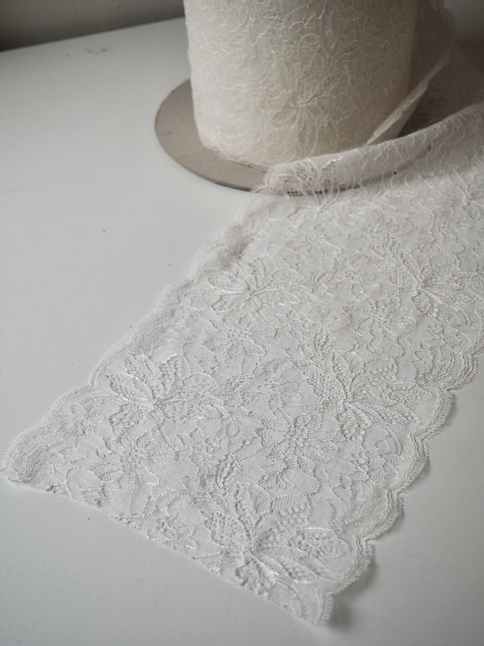 White Stretch Flower Meadow Scallop Lace Trim 19.5cm