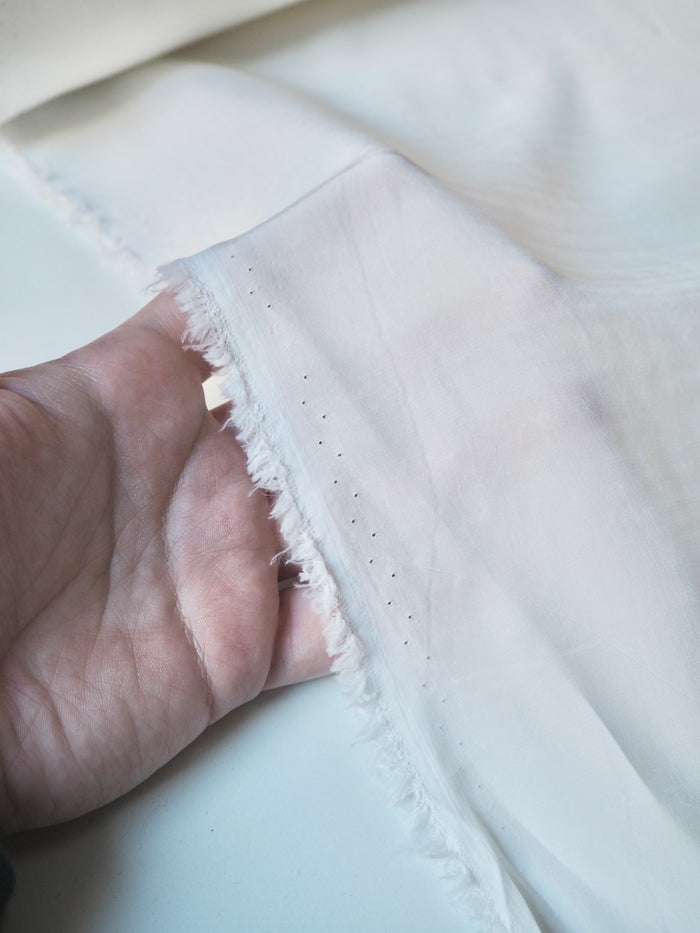 White Viscose Lining