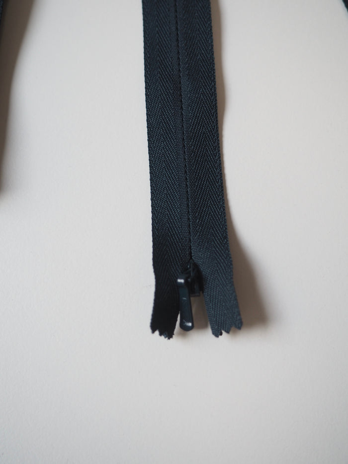 YKK 28cm/11inch Invisible Zips